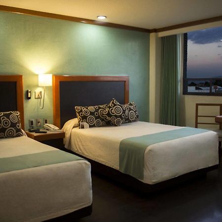Hotel Abastos Plaza Μεξικό Εξωτερικό φωτογραφία