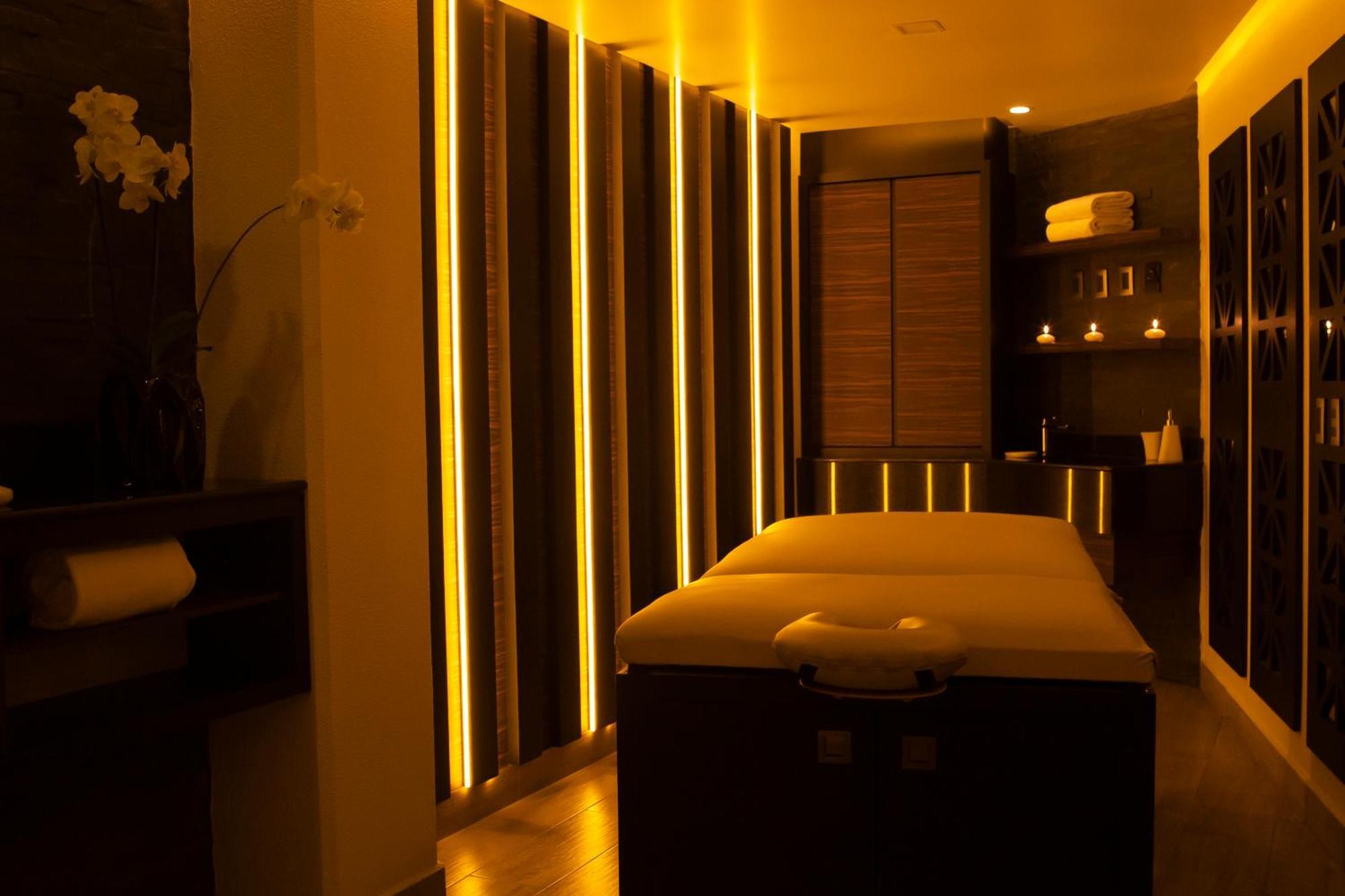 Hotel Abastos Plaza Μεξικό Εξωτερικό φωτογραφία