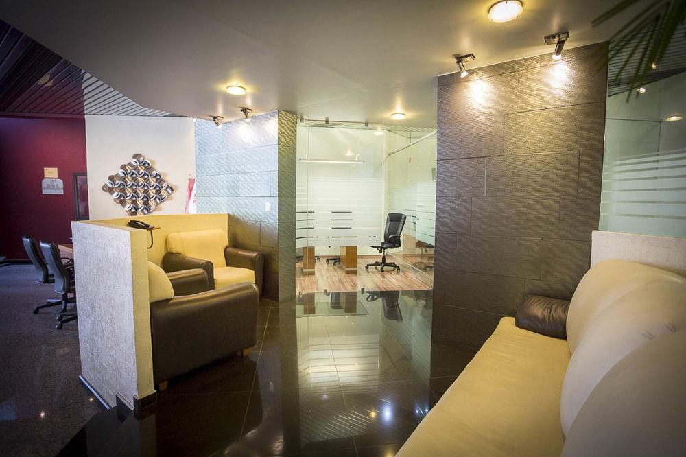 Hotel Abastos Plaza Μεξικό Εξωτερικό φωτογραφία