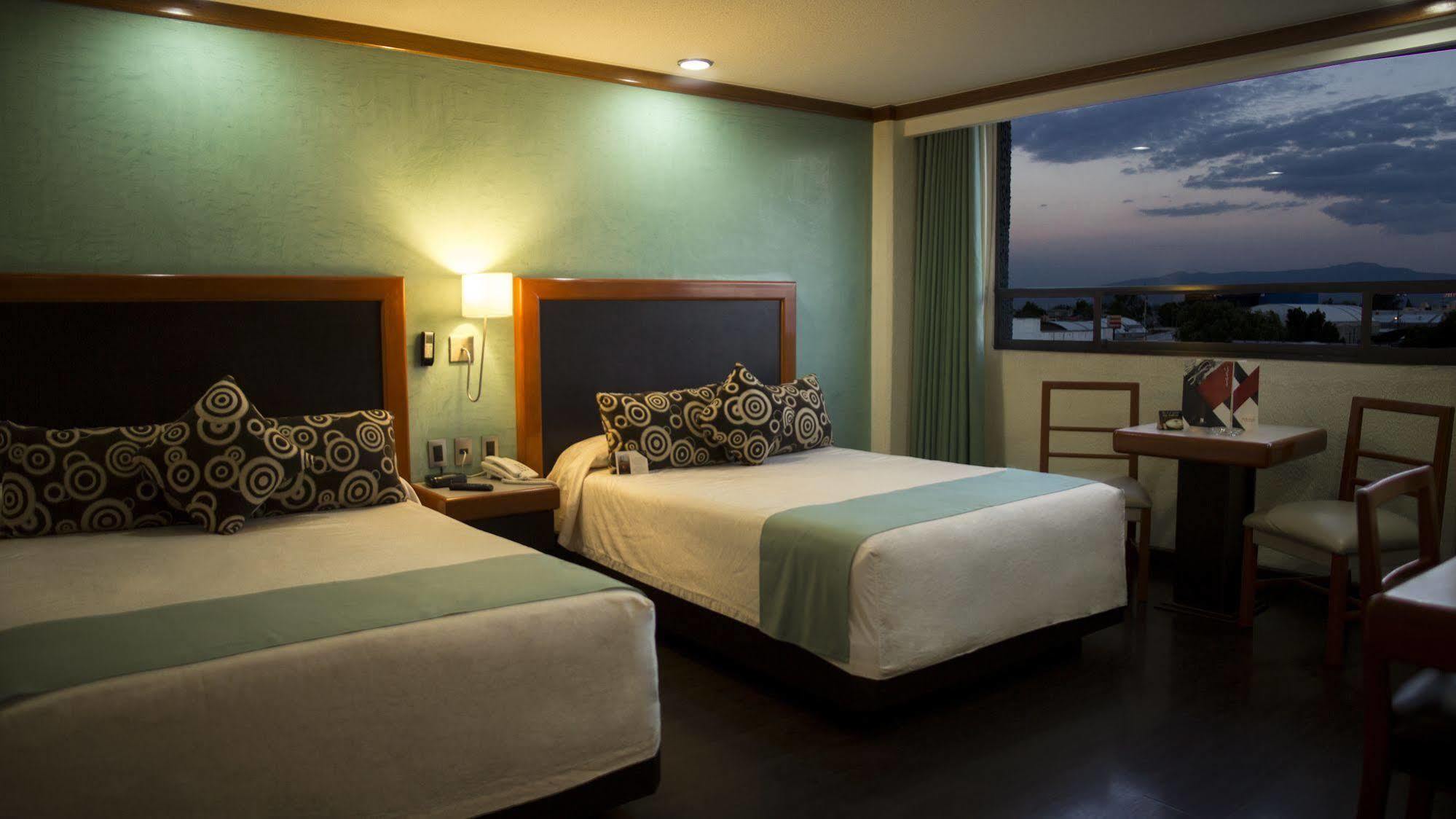 Hotel Abastos Plaza Μεξικό Εξωτερικό φωτογραφία